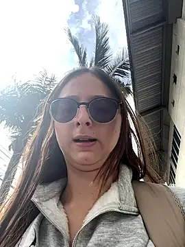 Snapshot of Aria__Rousse03 chatting on 04/21/26, 02:12 Aria Rousse03 online show from 04/21/26, 02:12