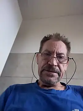 Snapshot of Costy601 chatting on 04/09/26, 01:16 Costy601 online show from 04/09/26, 01:16