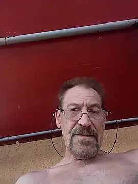 Snapshot of Costy601 chatting on 04/15/26, 02:02 Costy601 online show from 04/15/26, 02:02