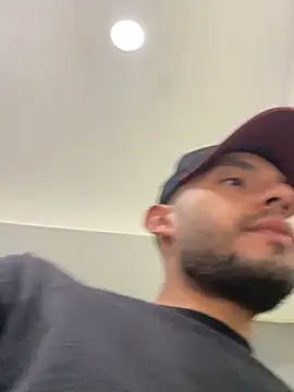 Snapshot of katasanz chatting on 02/26/26, 01:43 katasanz online show from 02/26/26, 01:43