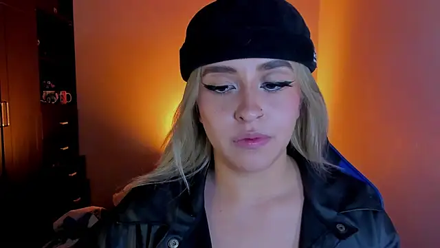 Snapshot of saradiazxxx chatting on 03/28/26, 03:17 saradiazxxx online show from 03/28/26, 03:17