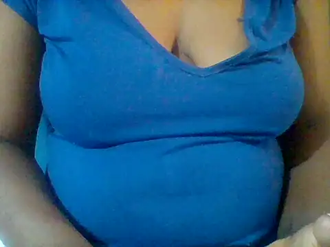 Snapshot of zee66658 chatting on 04/22/26, 06:38 zee66658 online show from 04/22/26, 06:38