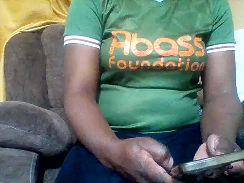 Snapshot of zee66658 chatting on 04/30/26, 02:40 zee66658 online show from 04/30/26, 02:40