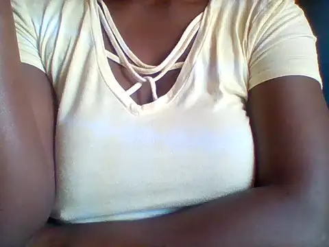 Snapshot of zee66658 chatting on 06/19/26, 10:52 zee66658 online show from 06/19/26, 10:52