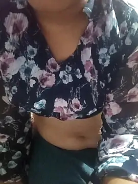 Snapshot of AnvithaAnu chatting on 03/09/26, 05:28 AnvithaAnu online show from 03/09/26, 05:28