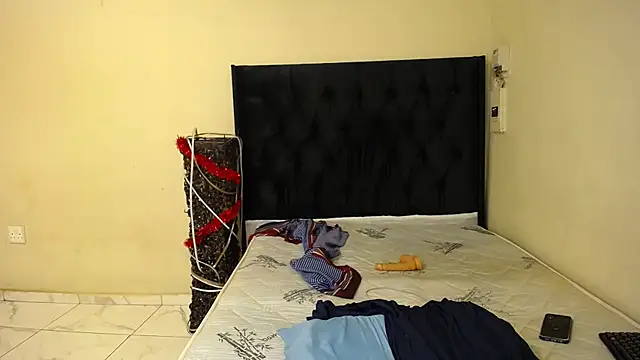 Snapshot of sexydiamond15 chatting on 02/24/26, 12:52 sexydiamond15 online show from 02/24/26, 12:52