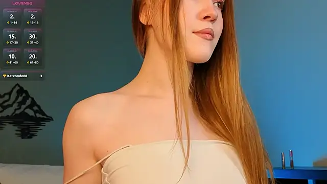 Snapshot of SunFlowerHoney chatting on 02/23/26, 01:14 SunFlowerHoney online show from 02/23/26, 01:14