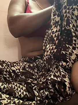 Snapshot of meenu_cuties chatting on 04/07/26, 06:25 meenu cuties online show from 04/07/26, 06:25