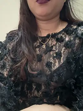 Snapshot of meenu_cuties chatting on 04/30/26, 12:50 meenu cuties online show from 04/30/26, 12:50