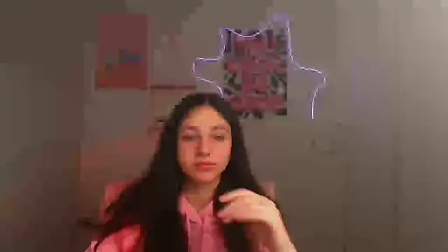 Snapshot of KissMeJulia chatting on 03/17/26, 06:39 KissMeJulia online show from 03/17/26, 06:39