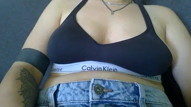 Snapshot of Geileboef28 chatting on 06/23/26, 10:46 Geileboef28 online show from 06/23/26, 10:46