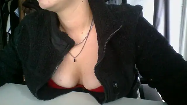 Snapshot of Geileboef28 chatting on 07/06/26, 08:55 Geileboef28 online show from 07/06/26, 08:55