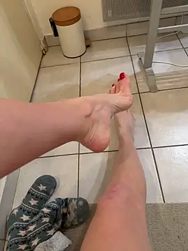 Snapshot of Frenchgirl45 chatting on 03/05/26, 01:23 Frenchgirl45 online show from 03/05/26, 01:23