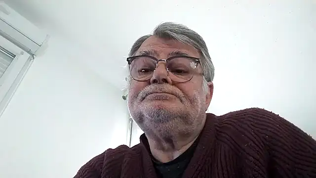 Snapshot of Vieux_pervert chatting on 03/01/26, 08:05 Vieux pervert online show from 03/01/26, 08:05