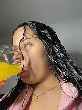 Snapshot of FerLondon55 chatting on 02/24/26, 06:22 FerLondon55 online show from 02/24/26, 06:22