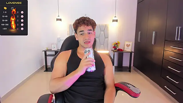 Snapshot of marcos_lc chatting on 02/24/26, 12:47 marcos lc online show from 02/24/26, 12:47