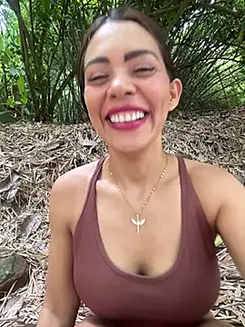 Snapshot of samanta_94 chatting on 04/11/26, 03:49 samanta 94 online show from 04/11/26, 03:49