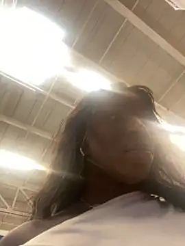 ZarahFerreira online show from 02/22/26, 09:46