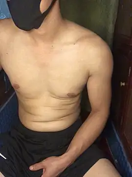 Snapshot of _Men_2026 chatting on 03/11/26, 09:48 Men 2026 online show from 03/11/26, 09:48