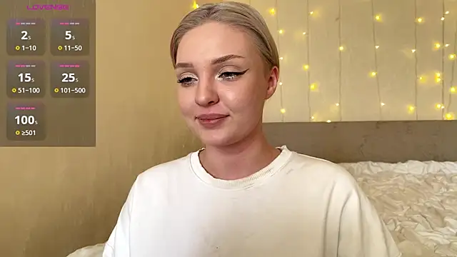 Snapshot of creampiiee chatting on 03/10/26, 01:05 creampiiee online show from 03/10/26, 01:05