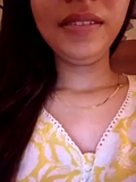 Snapshot of cute_girl_29 chatting on 08/04/26, 05:15 cute girl 29 online show from 08/04/26, 05:15
