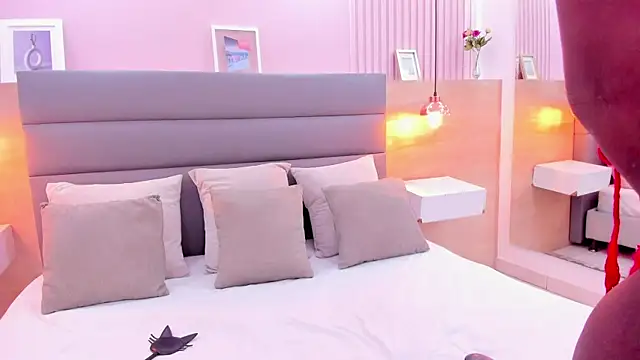 Snapshot of ivonne_duval chatting on 03/30/26, 04:19 ivonne duval online show from 03/30/26, 04:19