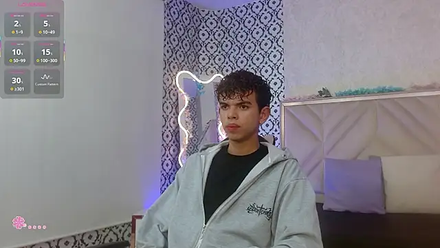 Snapshot of keahi_tay chatting on 02/27/26, 11:54 keahi tay online show from 02/27/26, 11:54