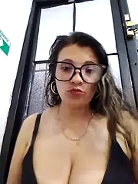 SKARLET KOVA online show from 04/12/26, 01:10