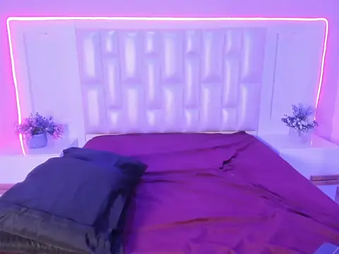 Liia Collins online show from 02/25/26, 05:55