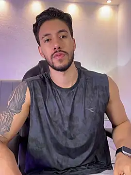 Snapshot of evans_campbell1 chatting on 02/24/26, 11:25 evans campbell1 online show from 02/24/26, 11:25