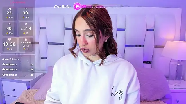 Snapshot of CloeDawson chatting on 06/10/26, 08:30 CloeDawson online show from 06/10/26, 08:30