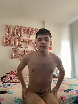 Snapshot of Andytow chatting on 03/09/26, 07:51 Andytow online show from 03/09/26, 07:51