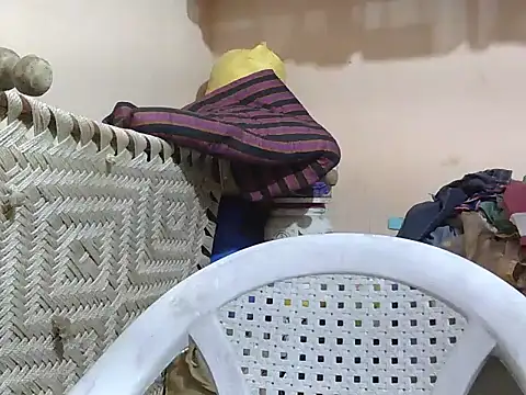 sassy slut 69 online show from 02/25/26, 11:42