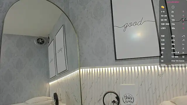 Snapshot of beautydoll18_ chatting on 04/16/26, 10:16 beautydoll18 online show from 04/16/26, 10:16