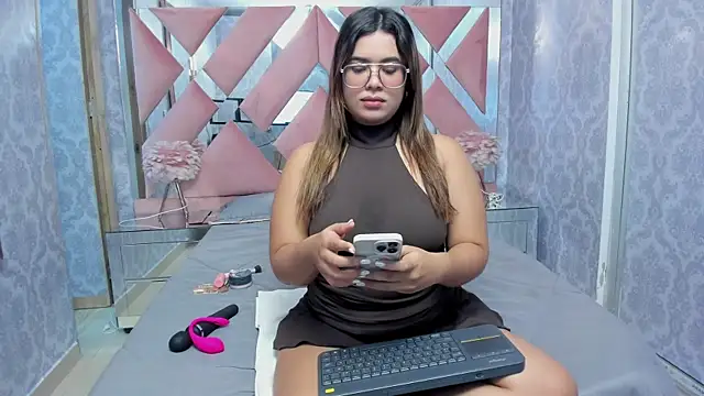 liz ariza4u online show from 04/01/26, 03:29
