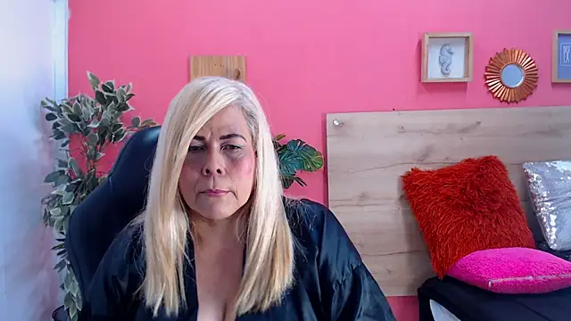 Snapshot of eva_colen50 chatting on 07/29/26, 05:33 eva colen50 online show from 07/29/26, 05:33