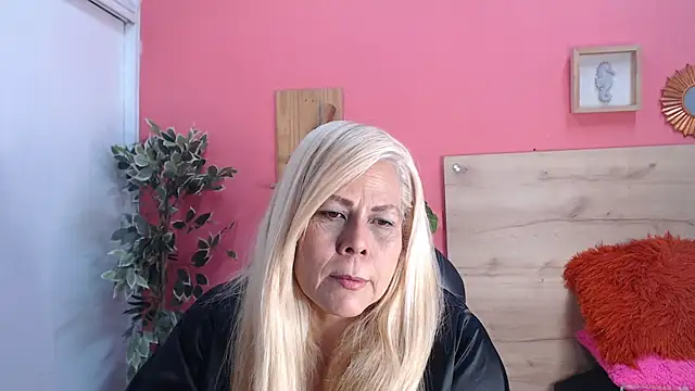 Snapshot of eva_colen50 chatting on 08/01/26, 04:50 eva colen50 online show from 08/01/26, 04:50