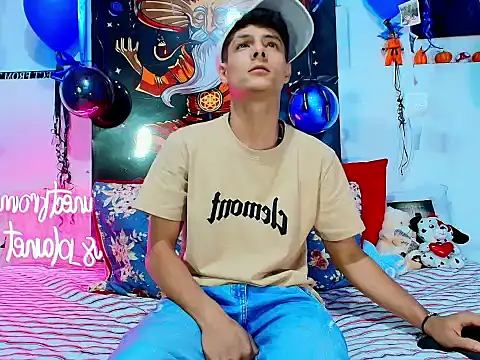 Eliassalvatore  online show from 03/04/26, 12:38