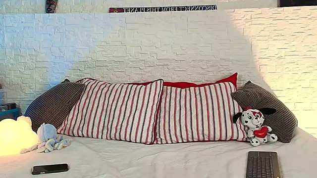 Snapshot of Eliassalvatore_ chatting on 04/21/26, 07:17 Eliassalvatore online show from 04/21/26, 07:17