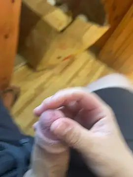 Snapshot of brunonovinho18 chatting on 04/02/26, 07:11 brunonovinho18 online show from 04/02/26, 07:11