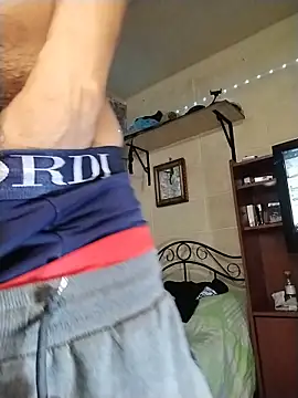 Snapshot of LatinoHairyCock chatting on 03/06/26, 08:27 LatinoHairyCock online show from 03/06/26, 08:27