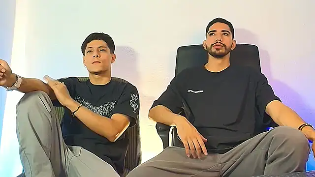 Kratoswolf online show from 07/10/26, 03:58