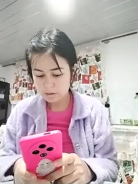 Snapshot of CandyyLove69 chatting on 02/26/26, 02:32 CandyyLove69 online show from 02/26/26, 02:32