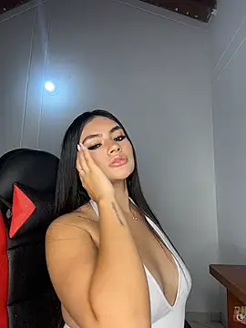 Snapshot of MiaFox_mml chatting on 04/01/26, 06:03 MiaFox mml online show from 04/01/26, 06:03