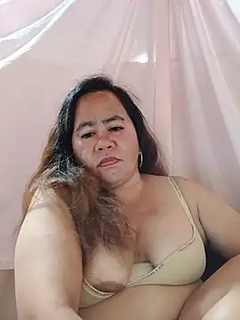 Snapshot of mature_l0ve43 chatting on 07/18/26, 04:05 mature l0ve43 online show from 07/18/26, 04:05