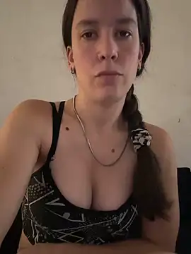 Melu12 online show from 04/15/26, 04:25