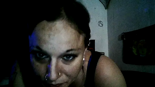 Snapshot of OCEANWATER1991 chatting on 05/28/26, 10:56 OCEANWATER1991 online show from 05/28/26, 10:56