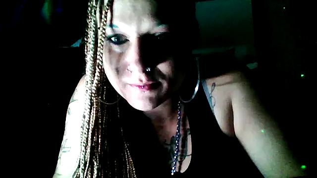 Snapshot of OCEANWATER1991 chatting on 06/19/26, 07:45 OCEANWATER1991 online show from 06/19/26, 07:45