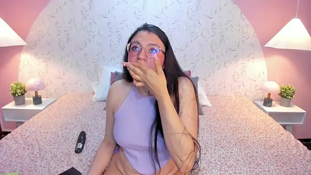 Snapshot of Angelie_Rosebrm chatting on 03/20/26, 02:38 Angelie Rosebrm online show from 03/20/26, 02:38