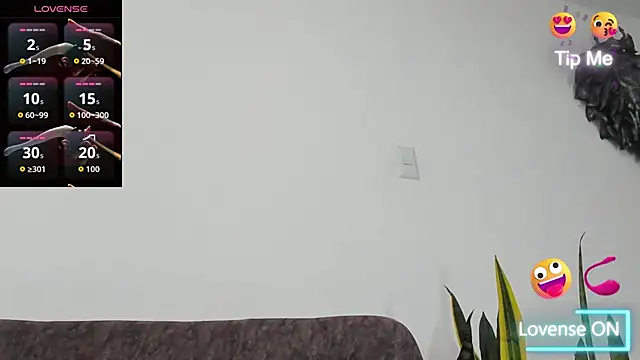 Snapshot of juank_adamx chatting on 06/28/26, 04:51 juank adamx online show from 06/28/26, 04:51